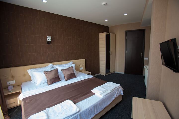 Room 5 of 45