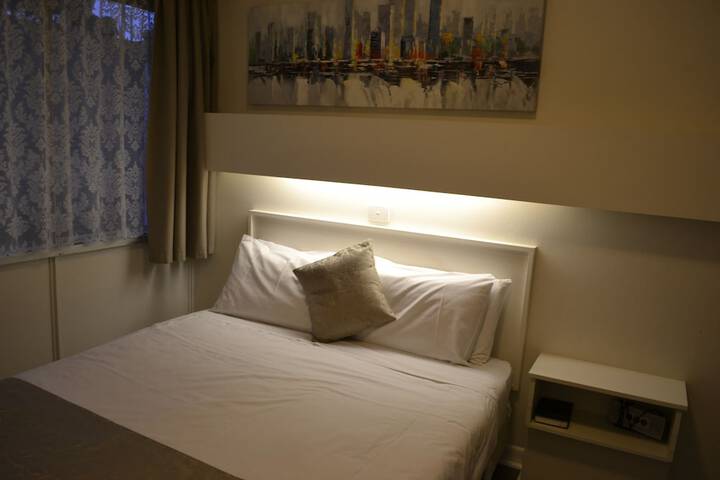 Room 7 of 44