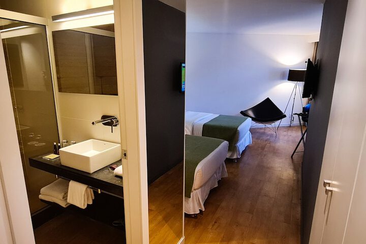 Room 61 of 90