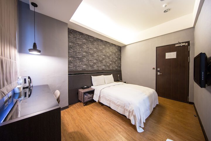 Room 14 of 55