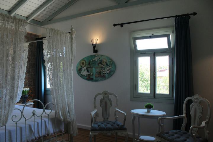 Room 5 of 25