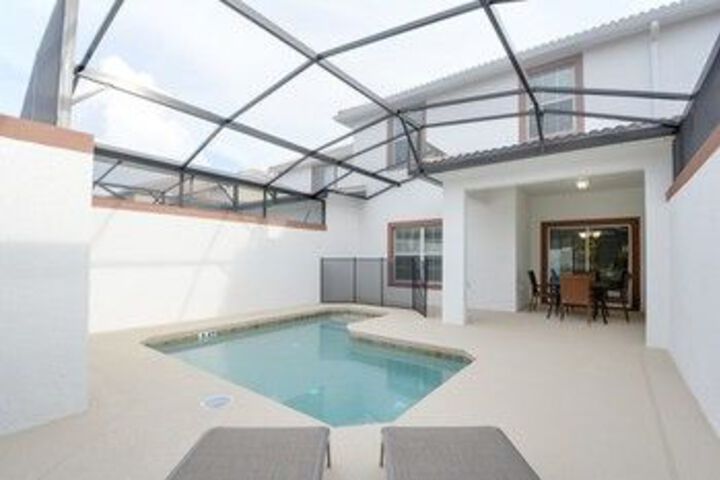 Pool 16 of 27