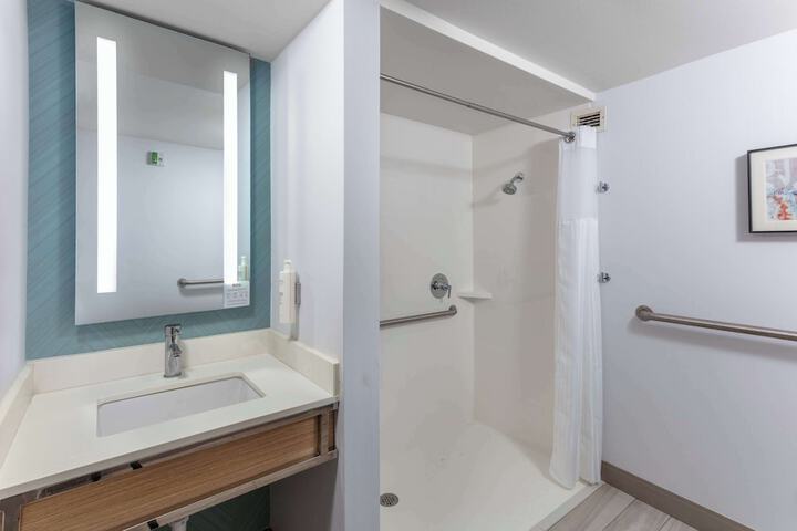 Bathroom shower
