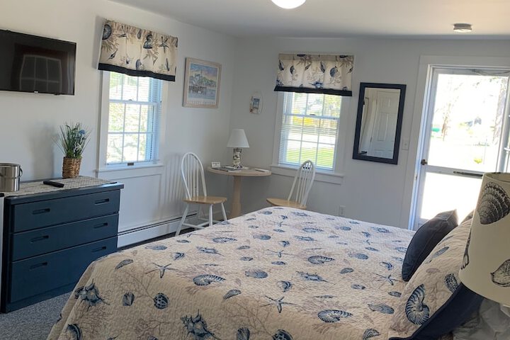Room 17 of 77