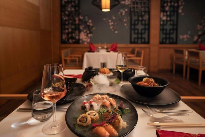 Dining 153 of 227