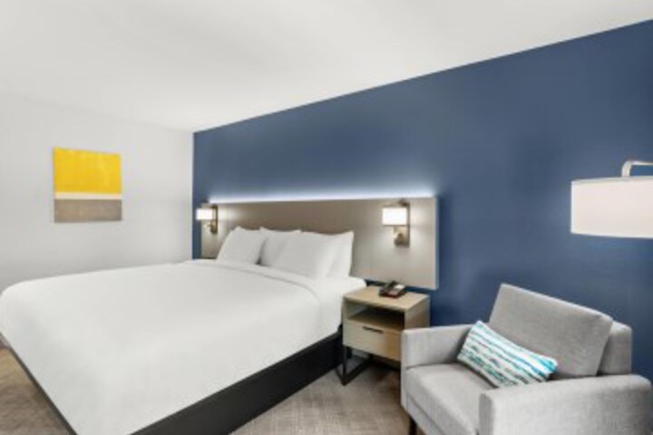 Room 6 of 41