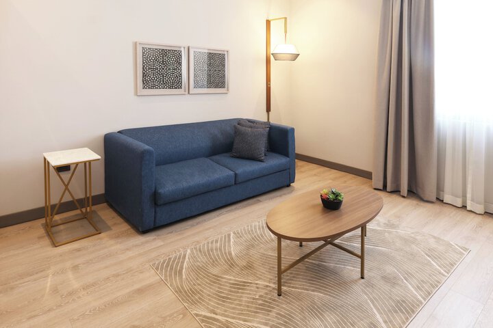 Room 33 of 110
