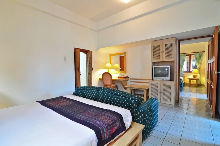 Room 6 of 32