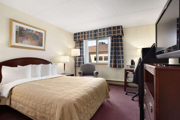 Room 22 of 45