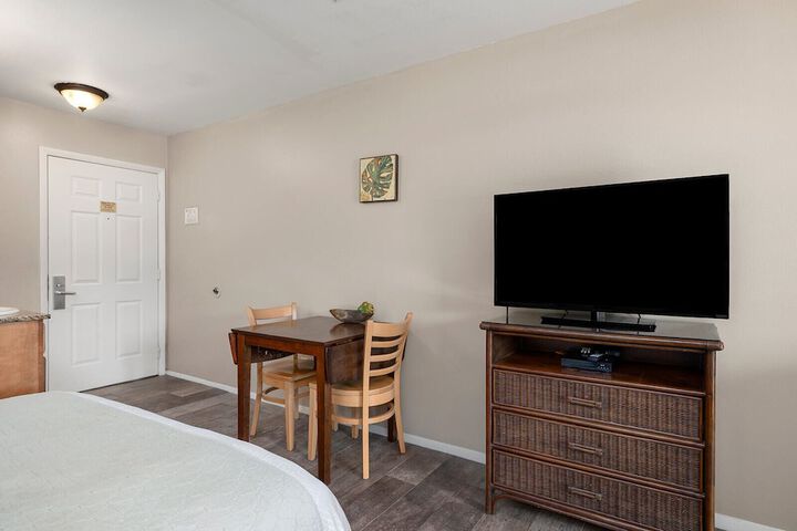Room 49 of 220