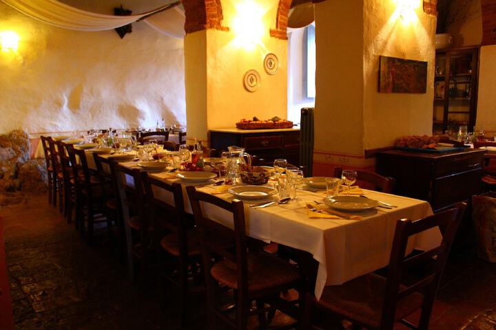 Dining 140 of 170