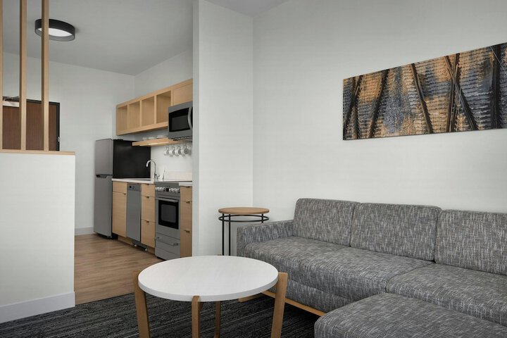 Room 13 of 51