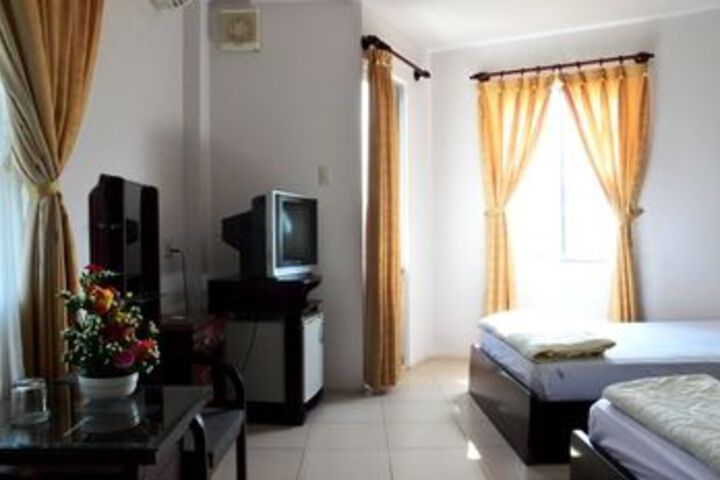 Room 52 of 74