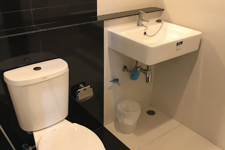 Room 42 of 68