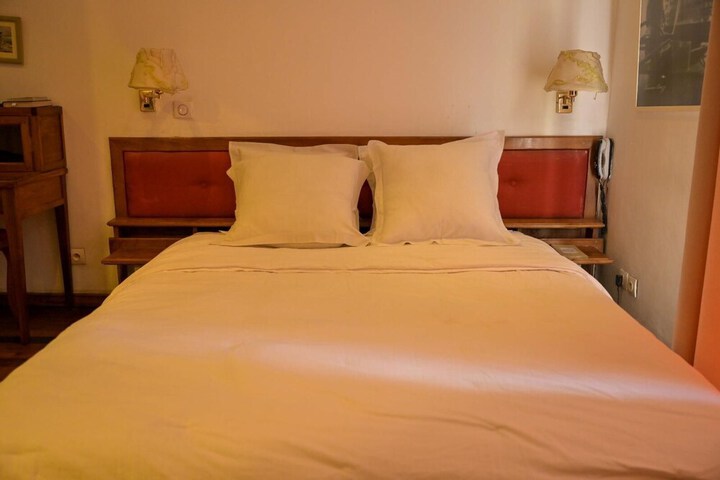 Room 19 of 73