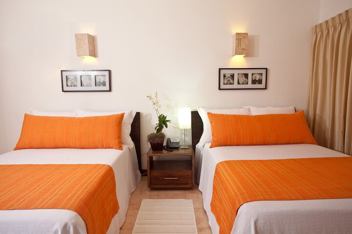 Room 2 of 37