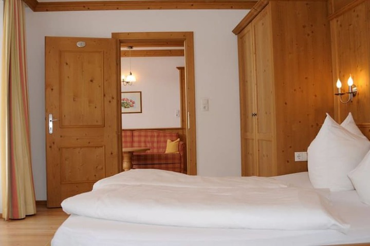 Room 12 of 60