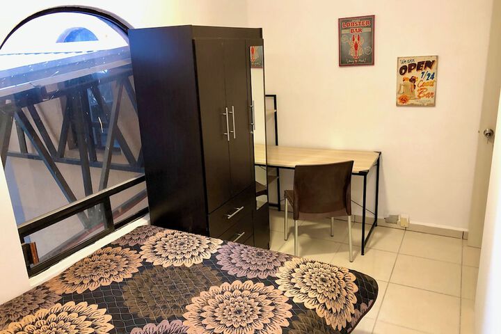 Room 13 of 51