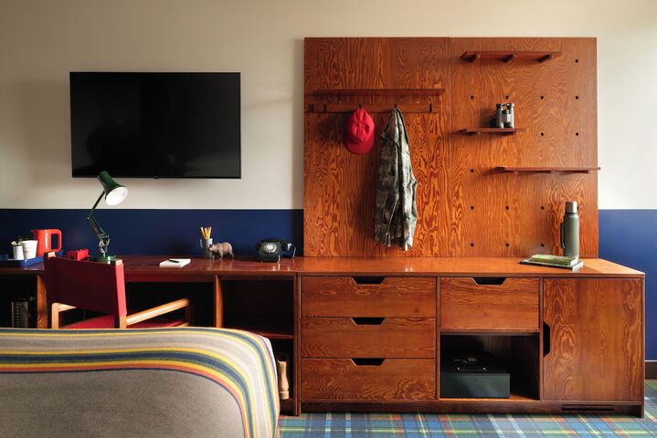 Room 12 of 50