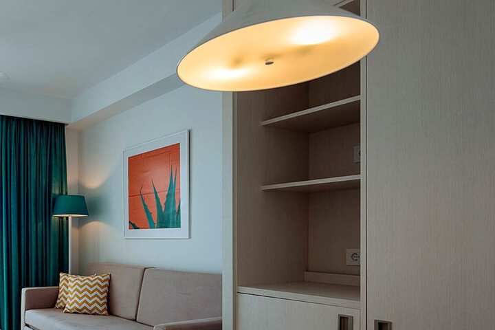Room 16 of 42