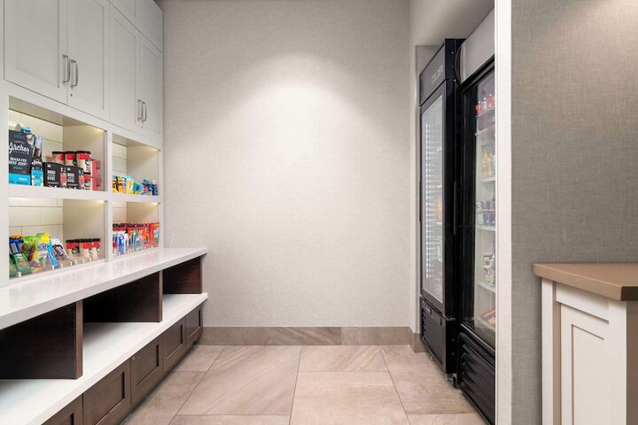 Snack bar