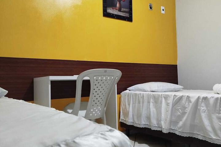 Room 10 of 24