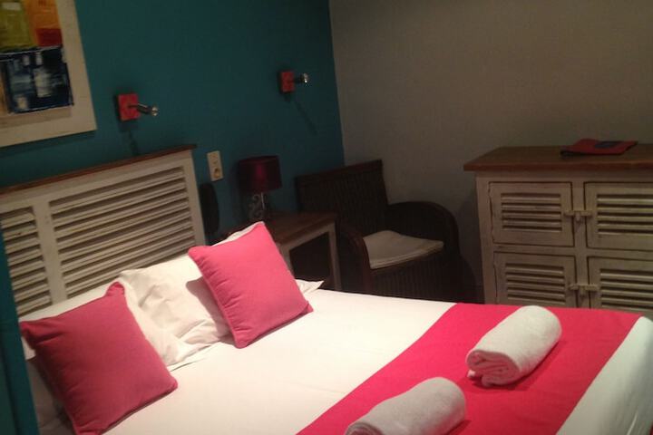 Room 13 of 46
