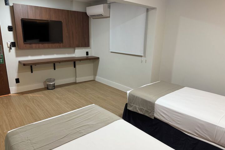 Room 44 of 130