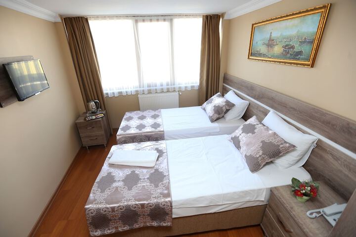 Room 5 of 28