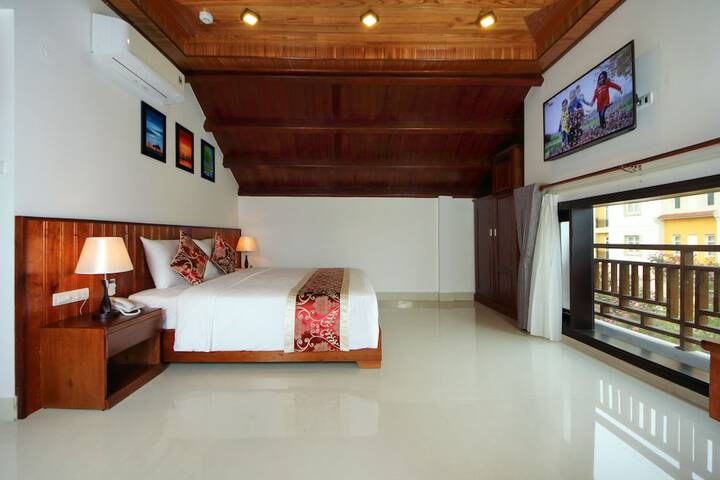 Room 15 of 28