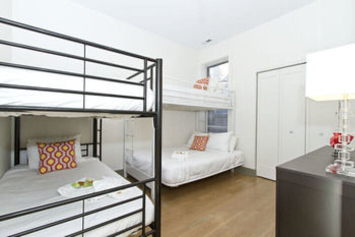 Room 12 of 24
