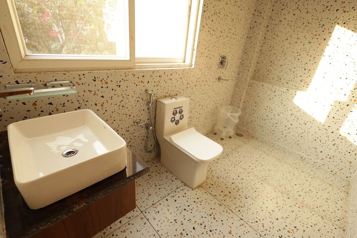 Room 16 of 23