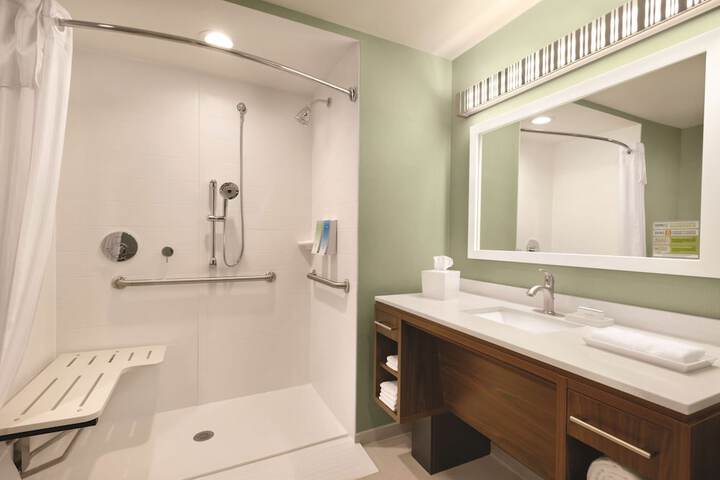 Bathroom shower