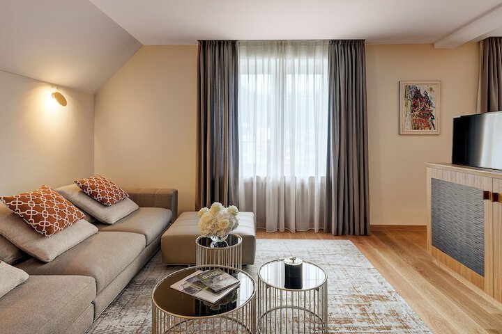 Room 21 of 41