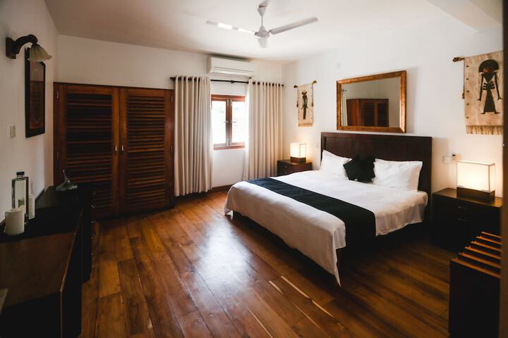 Room 19 of 43