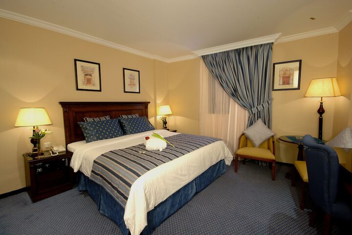 Room 46 of 119