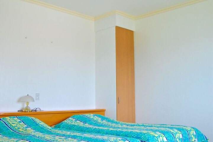 Room 25 of 65