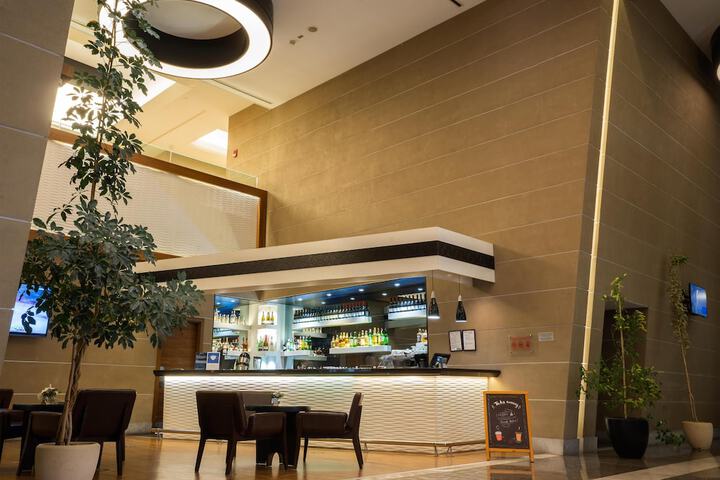 Hotel Interior 140 of 204