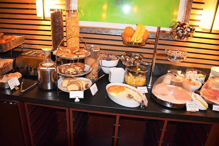 Dining Photos
