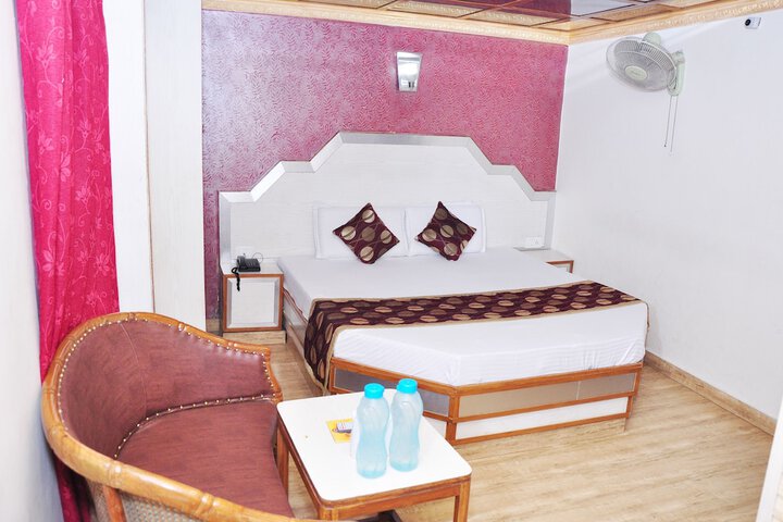 Room 30 of 42