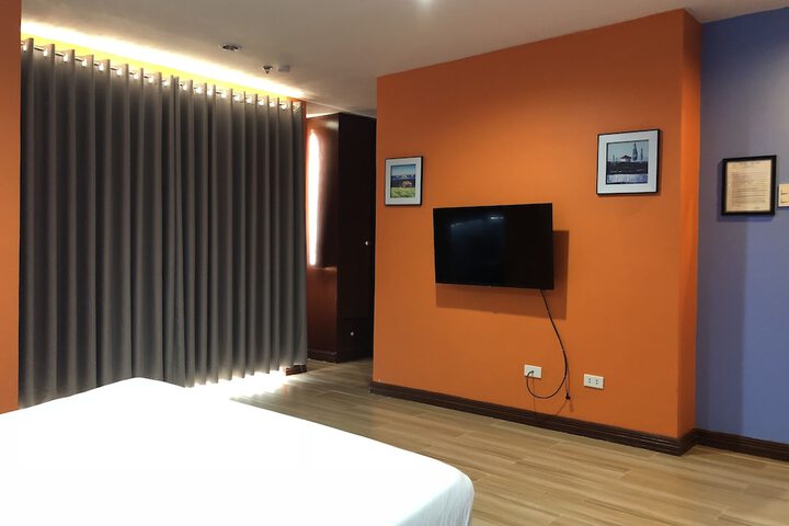 Room 6 of 64