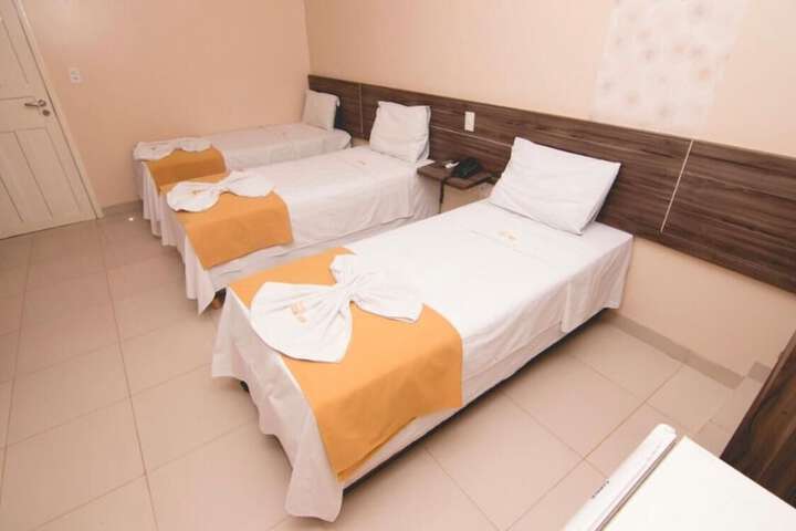 Room 16 of 36
