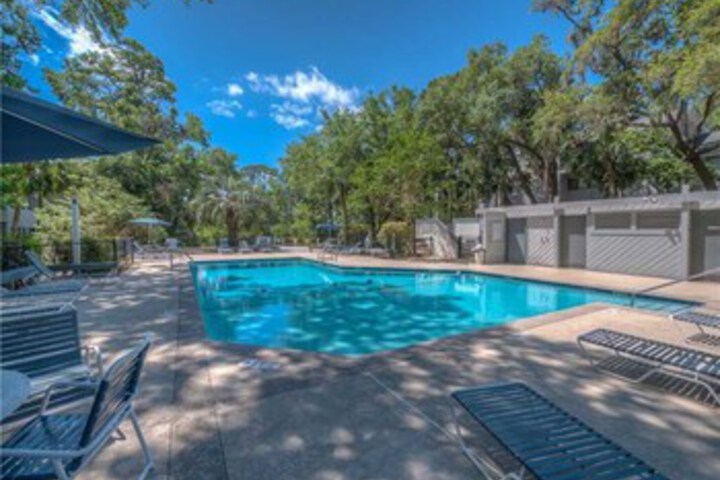 Pool 13 of 26
