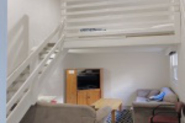 Room 133 of 216