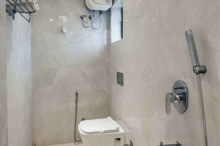 Room 135 of 161