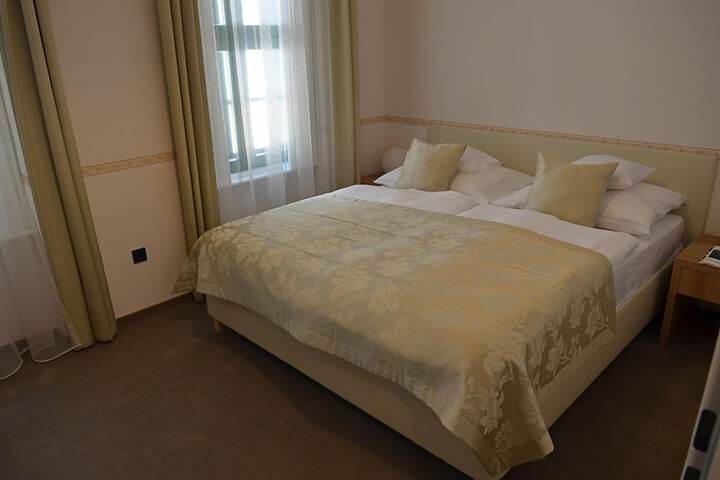 Room 7 of 54