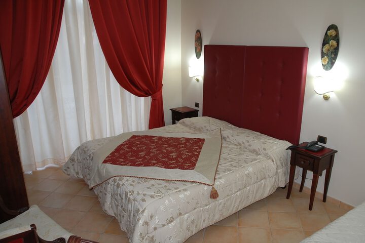 Room 6 of 55