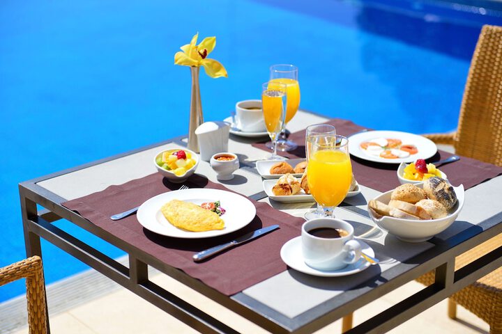 Breakfast/Coffee Service 18 of 29