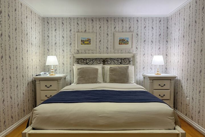 Room 46 of 97