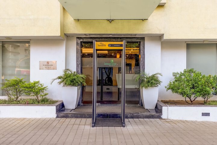 Hotel 2 of 71